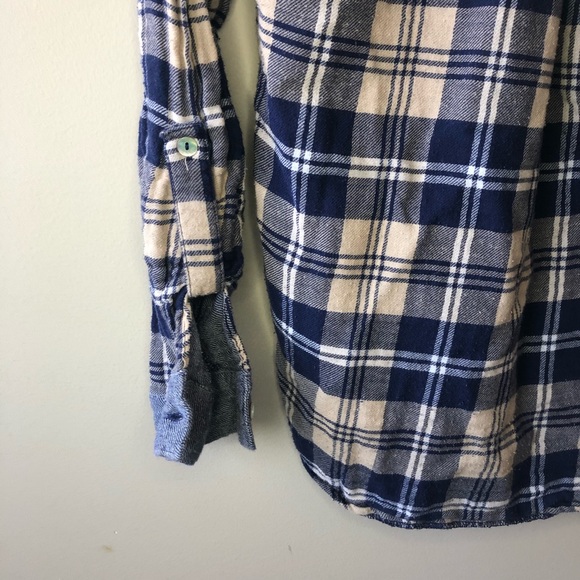 3/$30 Plaid Button Down Top by 4S13NNA - Picture 3 of 4